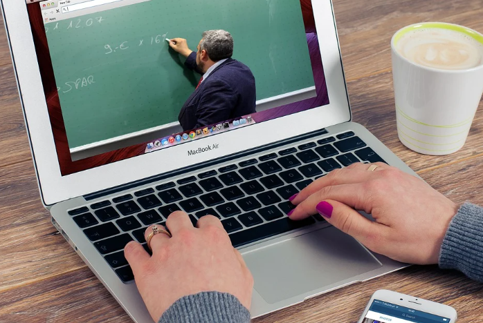 Tips to Stay Healthy During Online University Learning